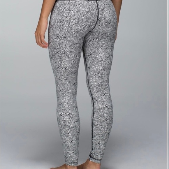 Lululemon Wunder Under Pant Plush Petal Deep Coal Ghost size 6 - Picture 5 of 12